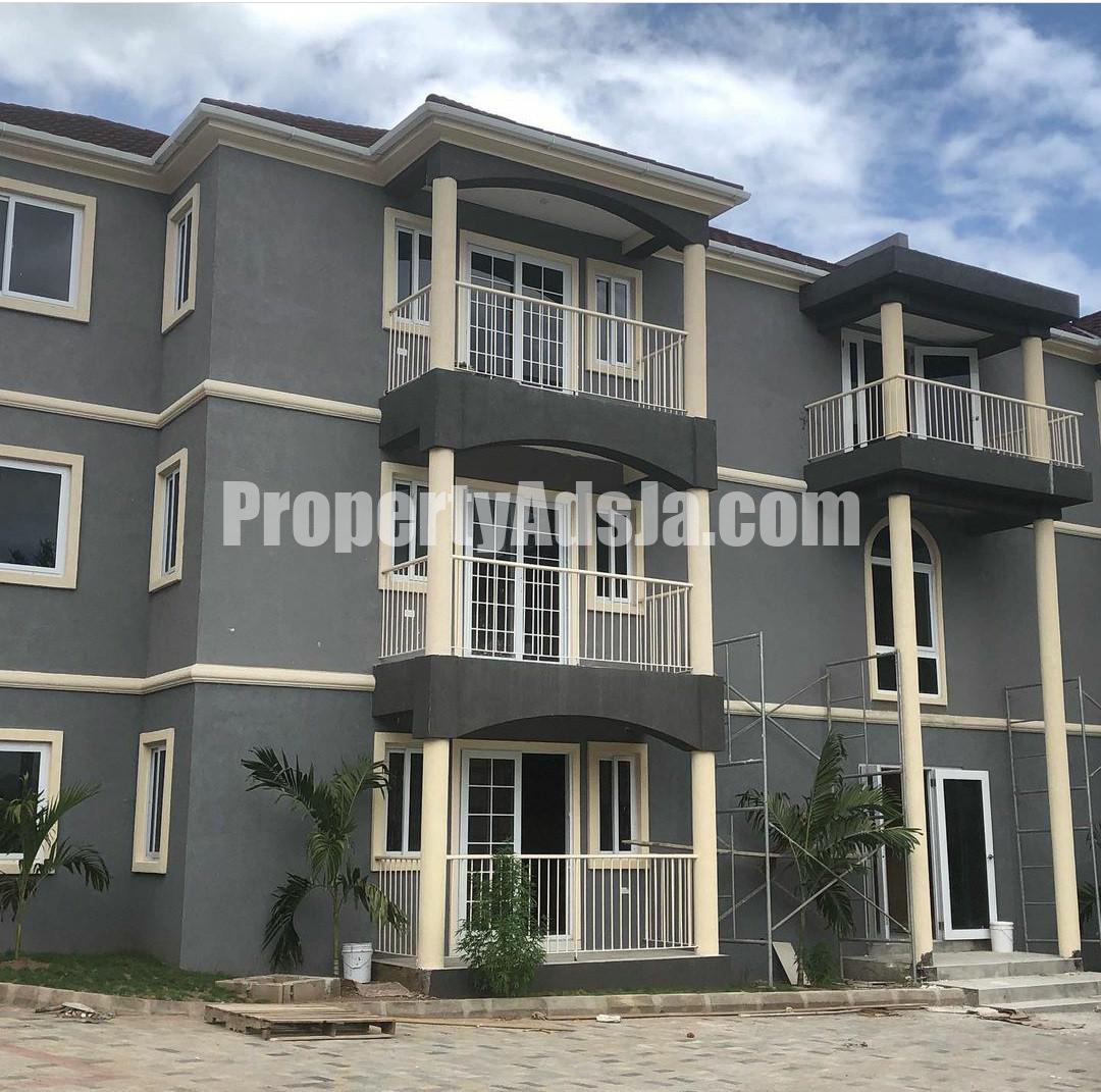 Apartment For Rent in Kingston 6, Kingston / St. Andrew Jamaica