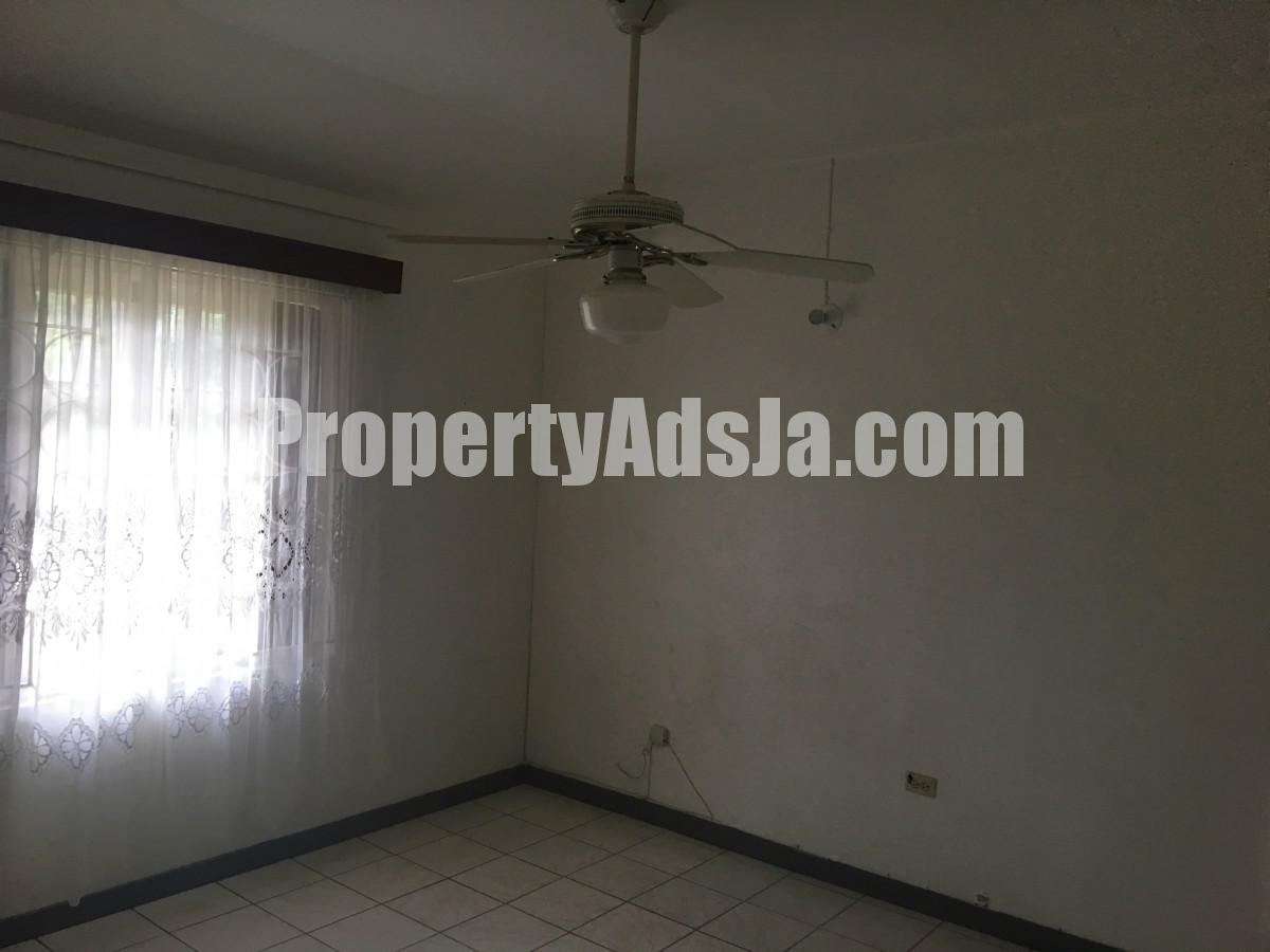 House For Sale in Balmoral Heights, St. Mary Jamaica