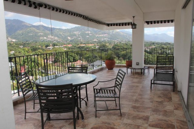 Apartment For Rent in Manor Park, Kingston / St. Andrew Jamaica ...