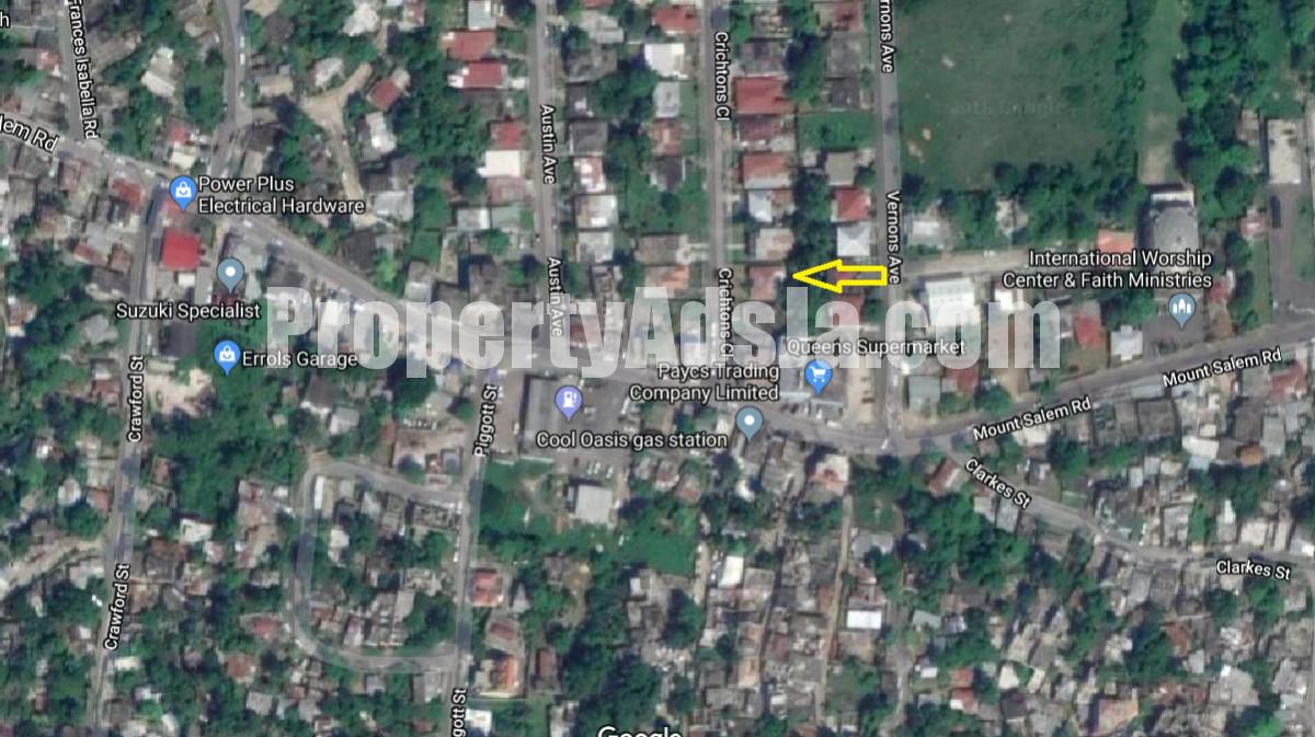 House For Sale in CRICHTON DRIVE, St. James Jamaica