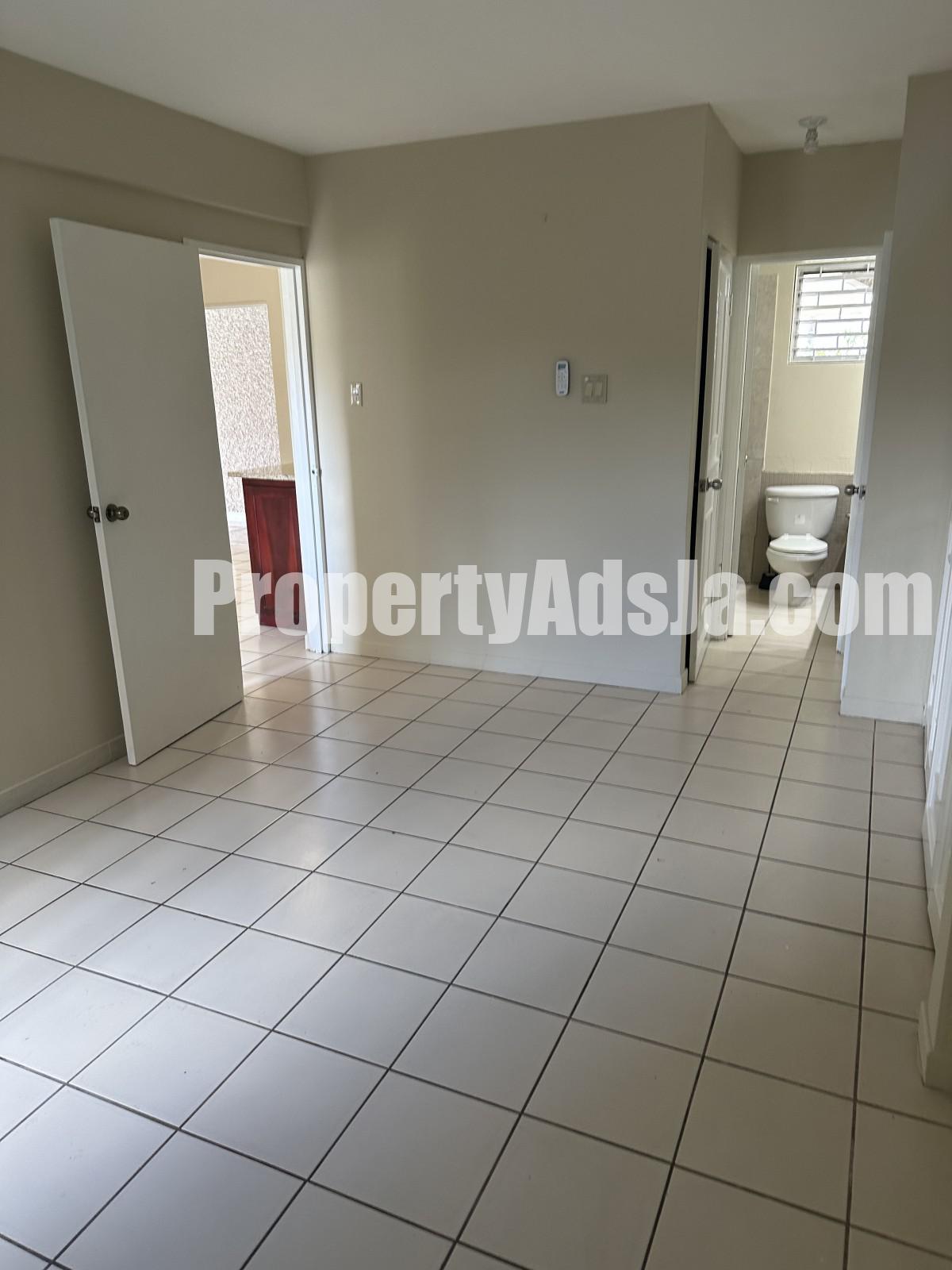 Apartment For Rent in Gated, Kingston / St. Andrew Jamaica