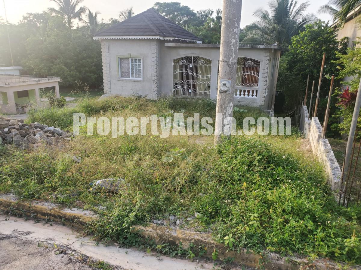 House For Sale in Linstead, St. Catherine Jamaica