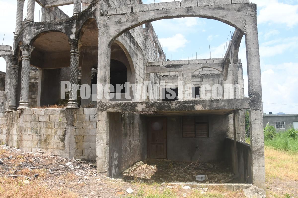 House For Sale in Balaclava, St. Elizabeth Jamaica