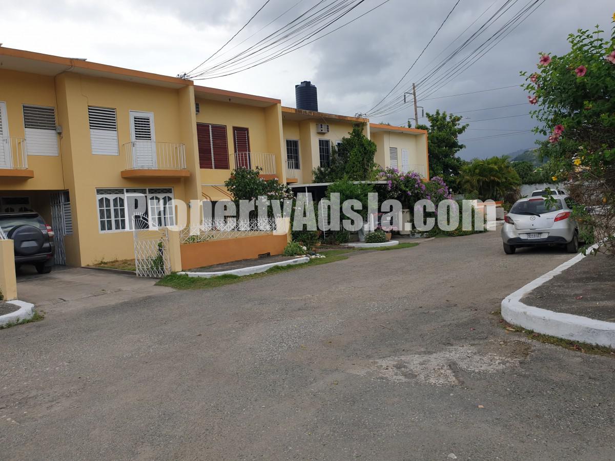 Townhouse For Sale in Mona, Kingston / St. Andrew Jamaica