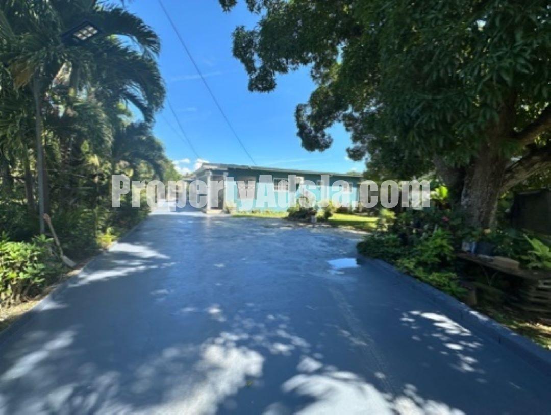 House For Sale in Longwood Santa Cruz, St. Elizabeth Jamaica