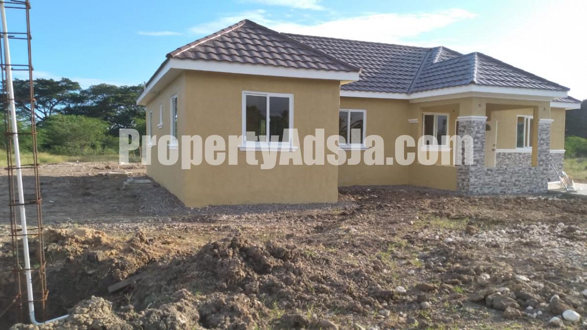 House For Sale in Spanish Town, St. Catherine Jamaica