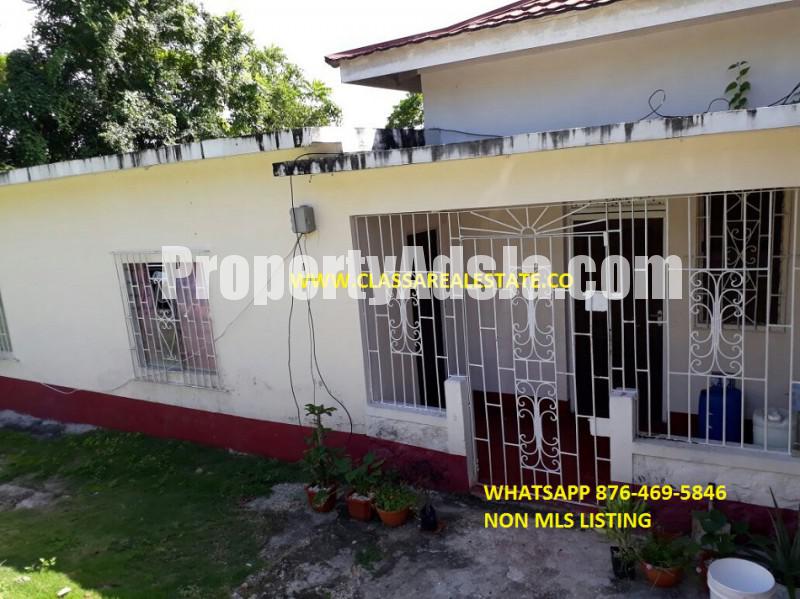 House For Sale in IRWIN, St. James Jamaica