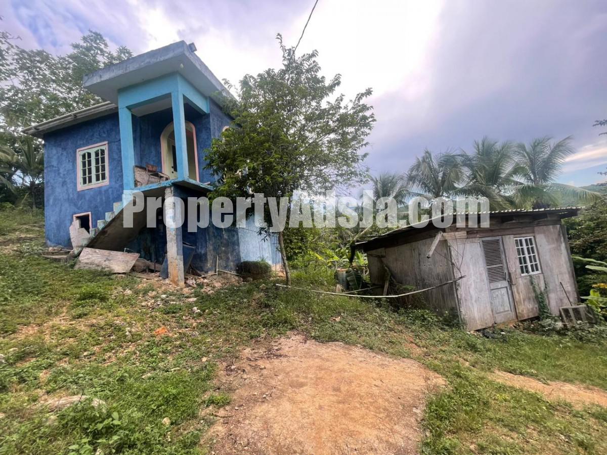 Commercial/farm land For Sale in Ewarton, St. Catherine Jamaica