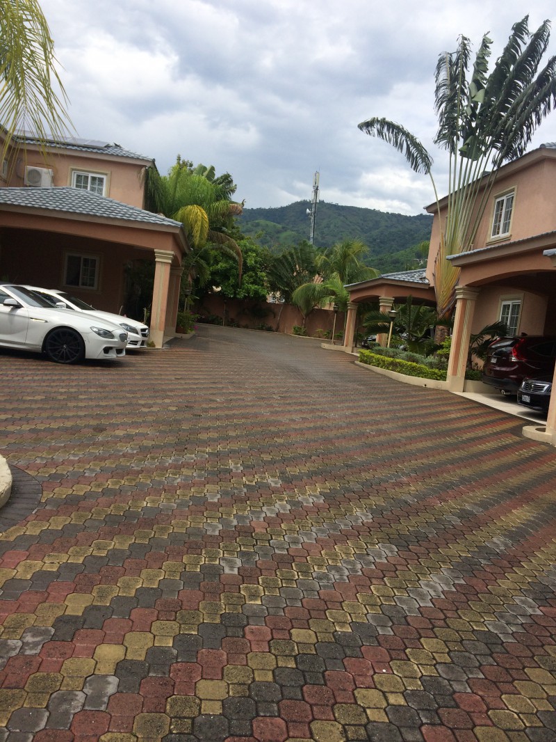 Apartment For Rent in NORBROOK SHORTWOOD ROAD, Kingston / St. Andrew