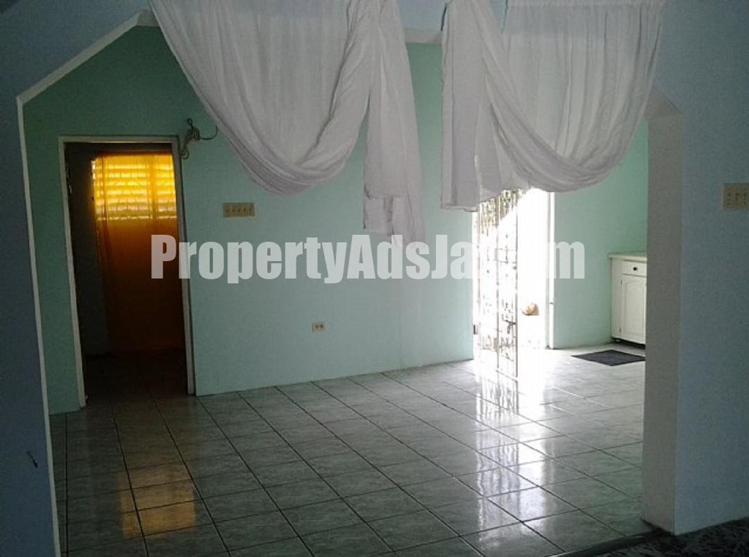 House For Rent in Mandeville, Manchester Jamaica
