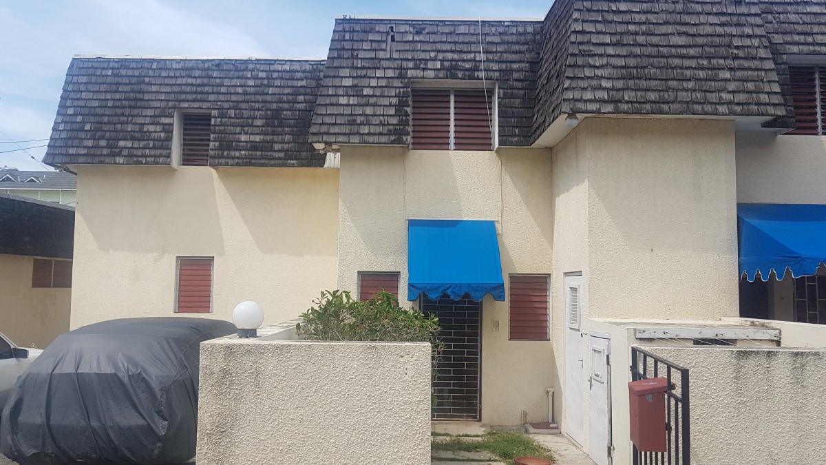 Townhouse For Sale in New Kingston, Kingston / St. Andrew Jamaica