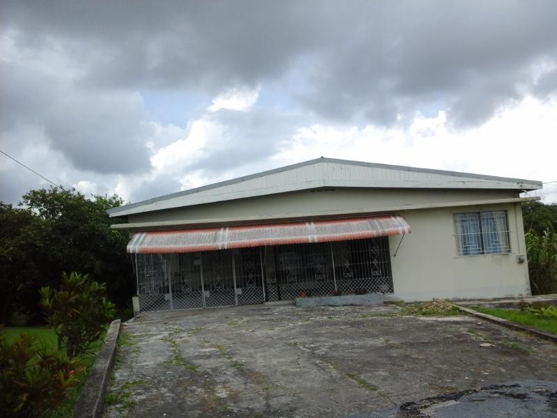 House For Sale in Christiana, Manchester Jamaica