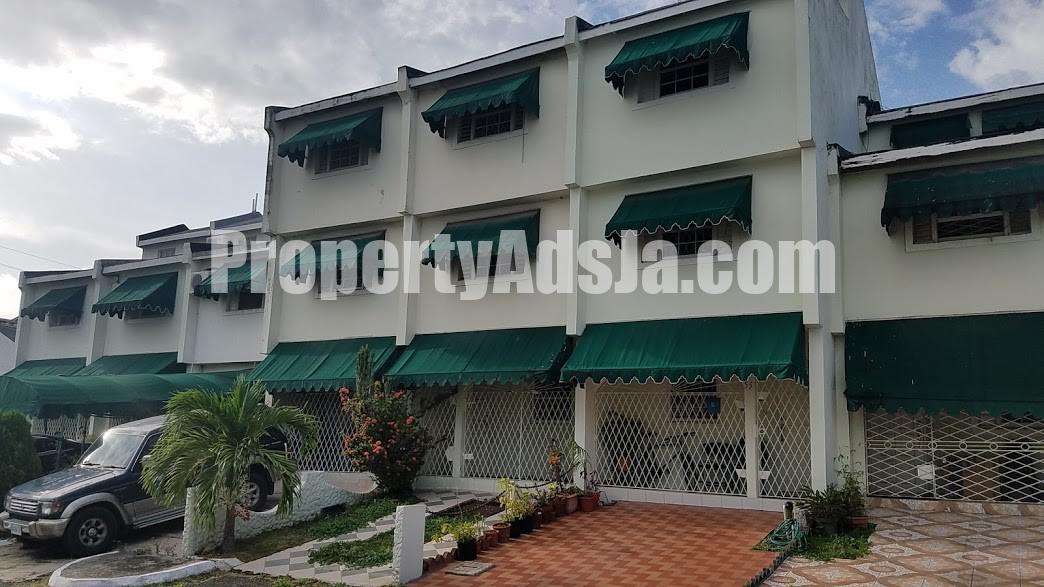 Townhouse For Sale in Washington Blvd, Kingston / St. Andrew Jamaica