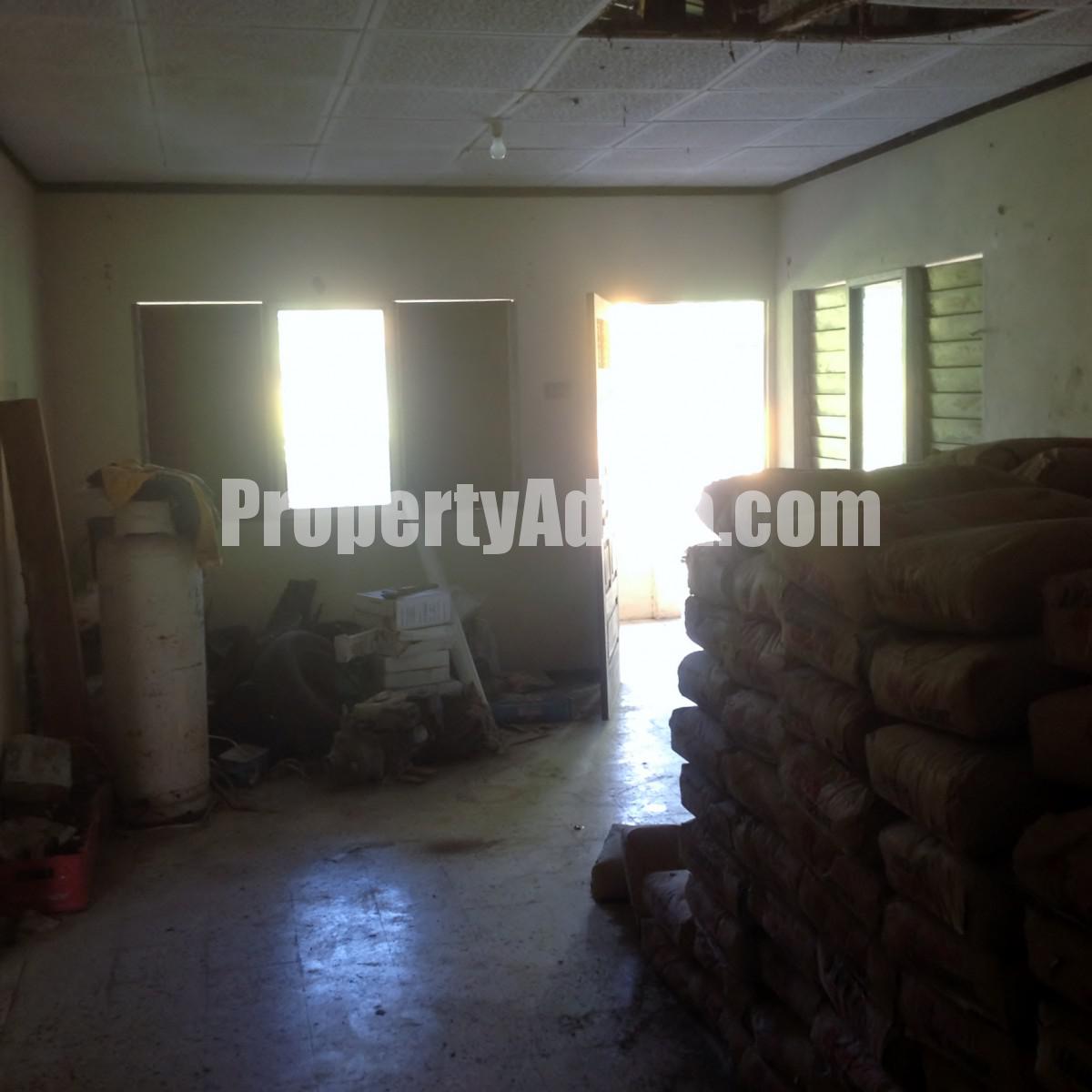 House For Sale in Gayle, St. Mary Jamaica