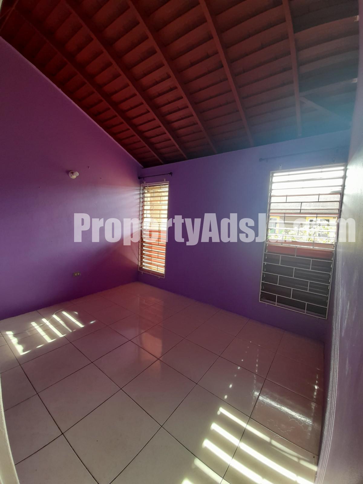 Apartment For Rent in Garveymeade Bridgeport St Catherine, St