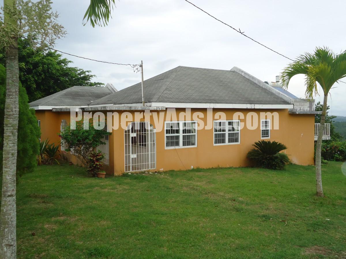 House For Sale in HIGHGATE ST MARY, St. Mary Jamaica