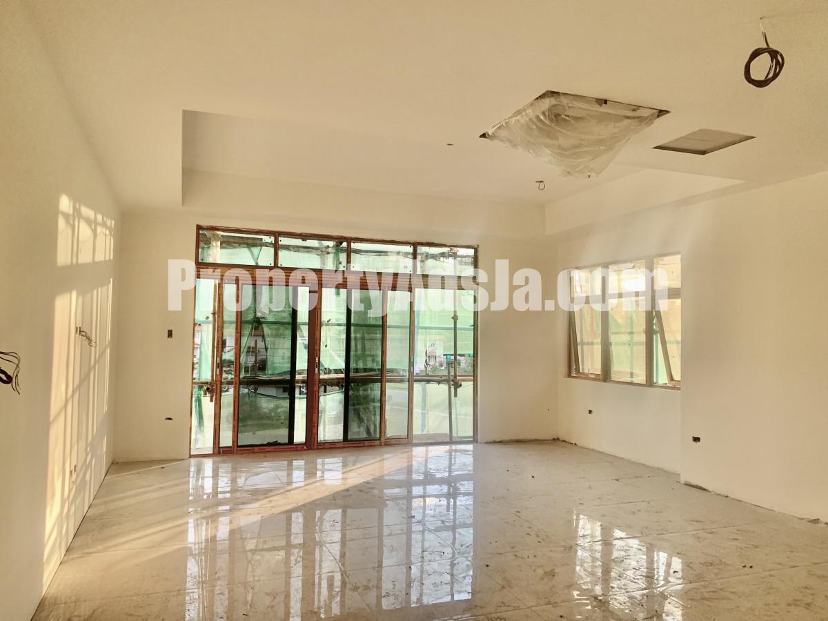 Apartment For Sale in LIGUANEA, Kingston / St. Andrew Jamaica