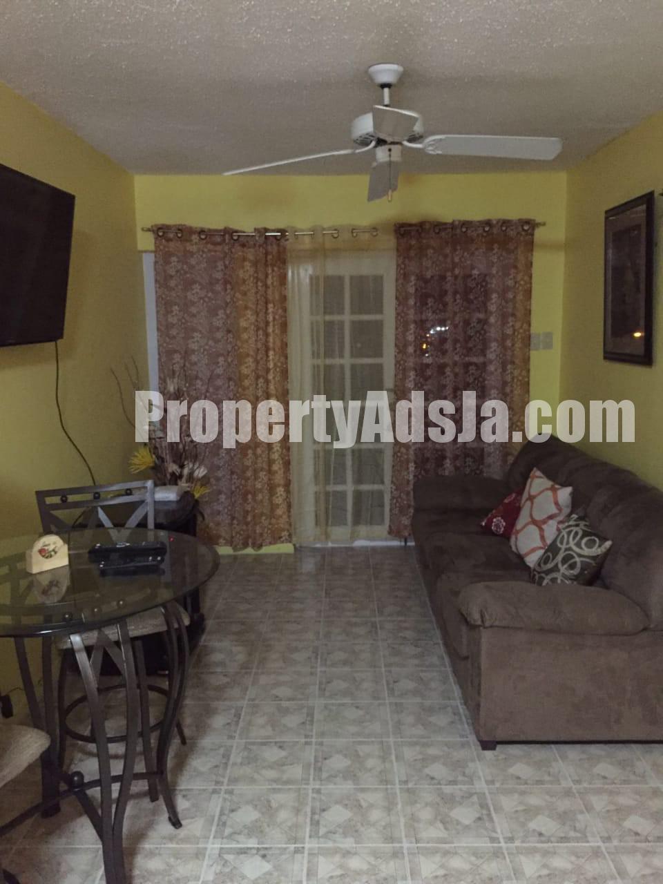 Apartment For Rent in Off Waterloo Ave, Kingston / St. Andrew Jamaica