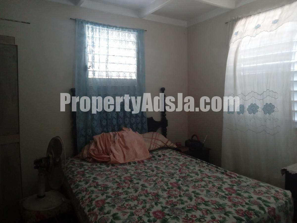 House For Sale in Passage Fort Greater Portmore, St. Catherine Jamaica