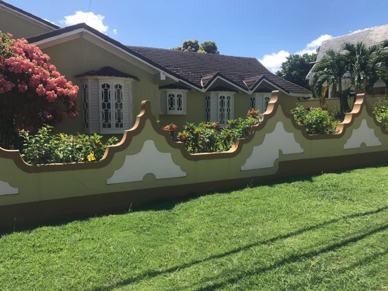 House For Sale in CHERRY GARDENS, Kingston / St. Andrew Jamaica