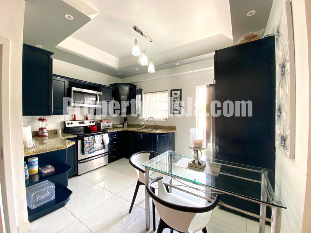 Apartment For Sale in NEW KINGSTON, Kingston / St. Andrew Jamaica