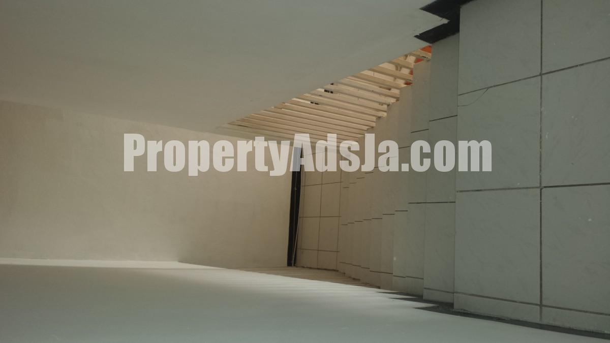 Townhouse For Sale in Bull Bay St Andrew, Kingston / St. Andrew Jamaica