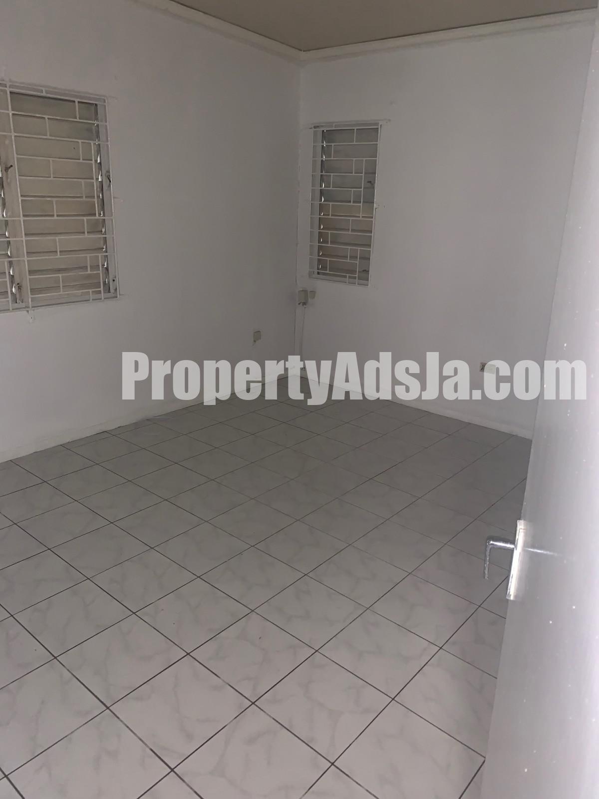 House For Rent in HOPE PASTURES, Kingston / St. Andrew Jamaica