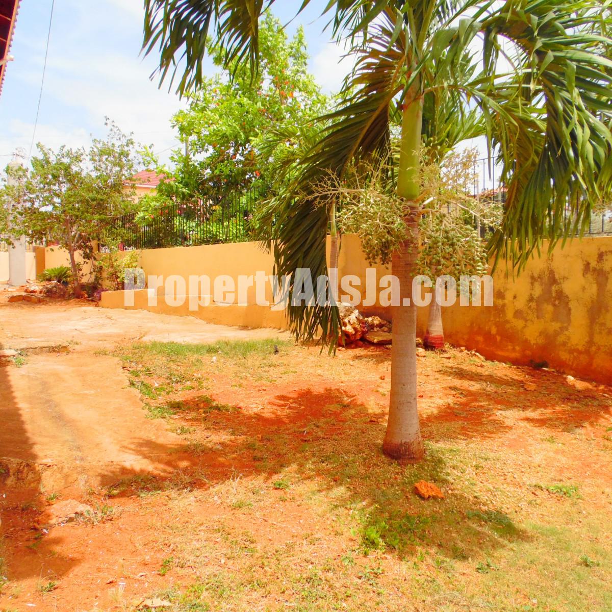 House For Rent in Green Acres, St. Catherine Jamaica