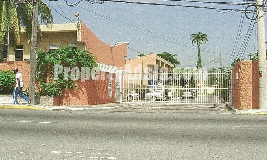 For Sale in WATERLOO ROAD, Kingston / St. Andrew Jamaica