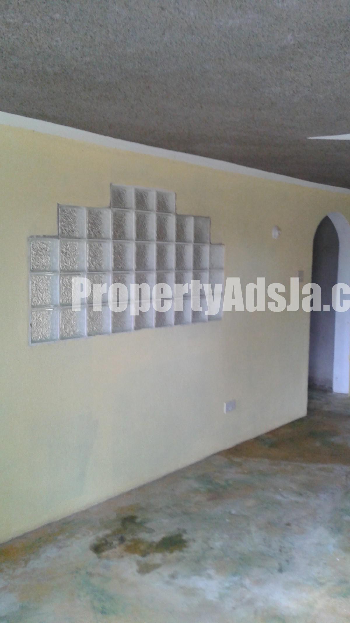 Apartment For Rent in May pen, Clarendon Jamaica