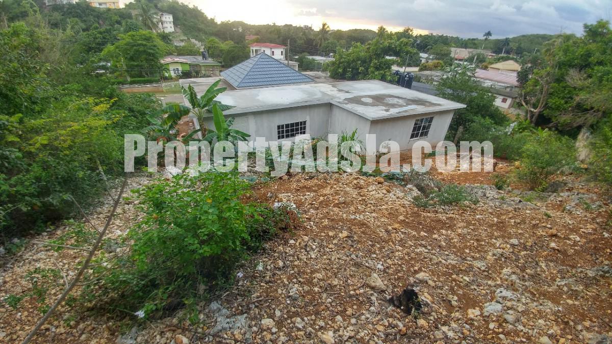House For Sale in Mount View Estate, St. Catherine Jamaica