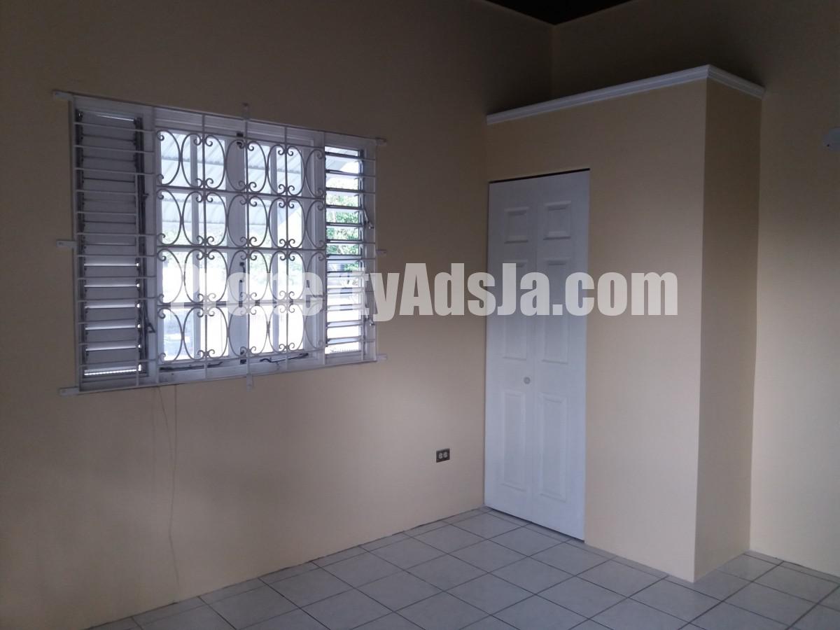 Apartment For Rent in Mona, Kingston / St. Andrew Jamaica