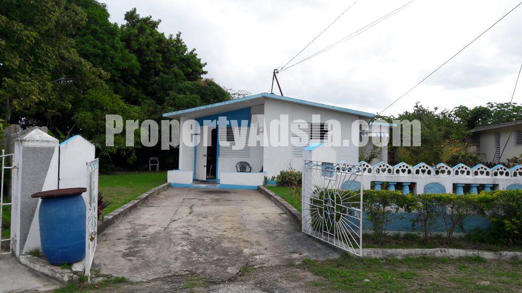 House For Sale in Ebony Vale, St. Catherine Jamaica