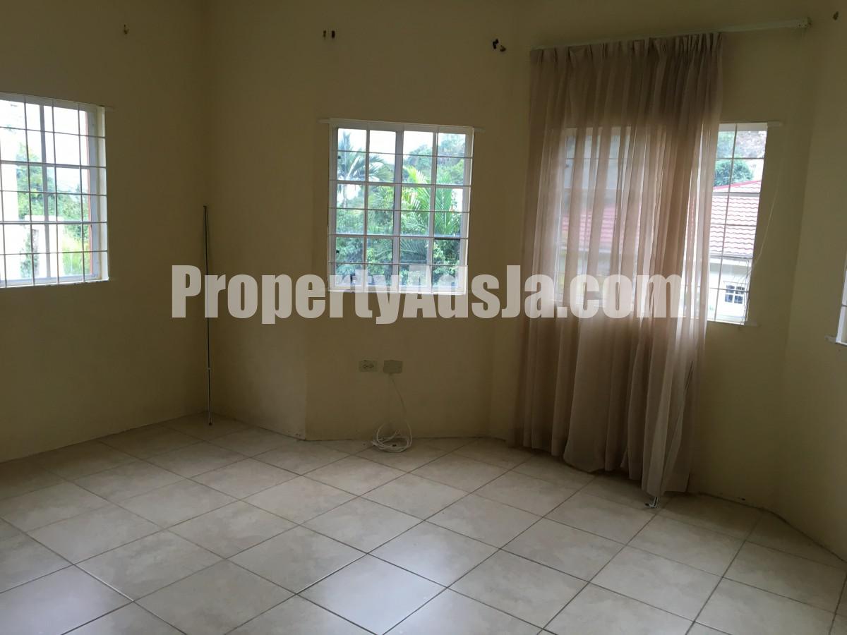 House For Rent in Maverley Mountain, Kingston / St. Andrew Jamaica