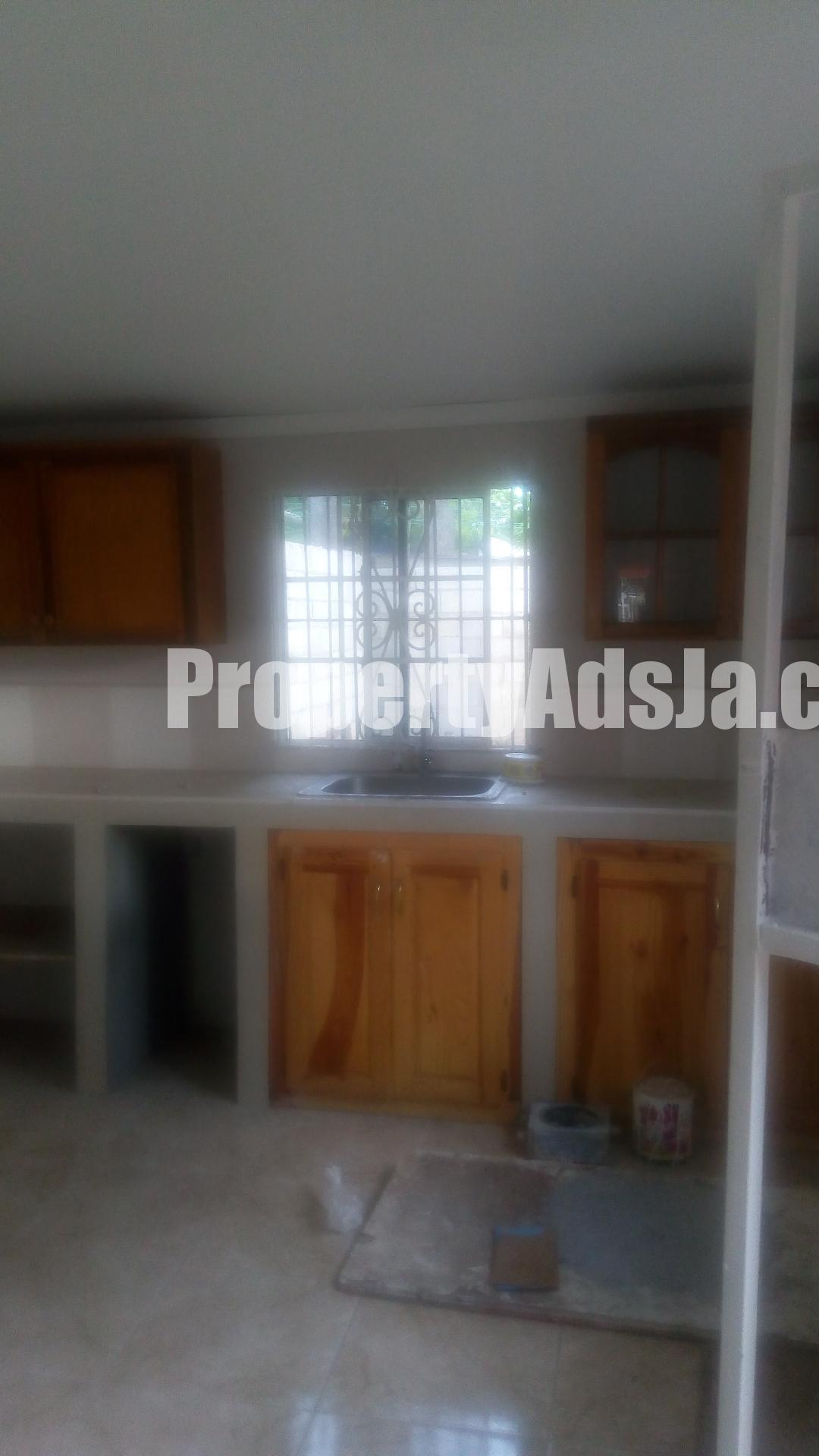 House For Rent in Pembroke Hall, Kingston / St. Andrew Jamaica