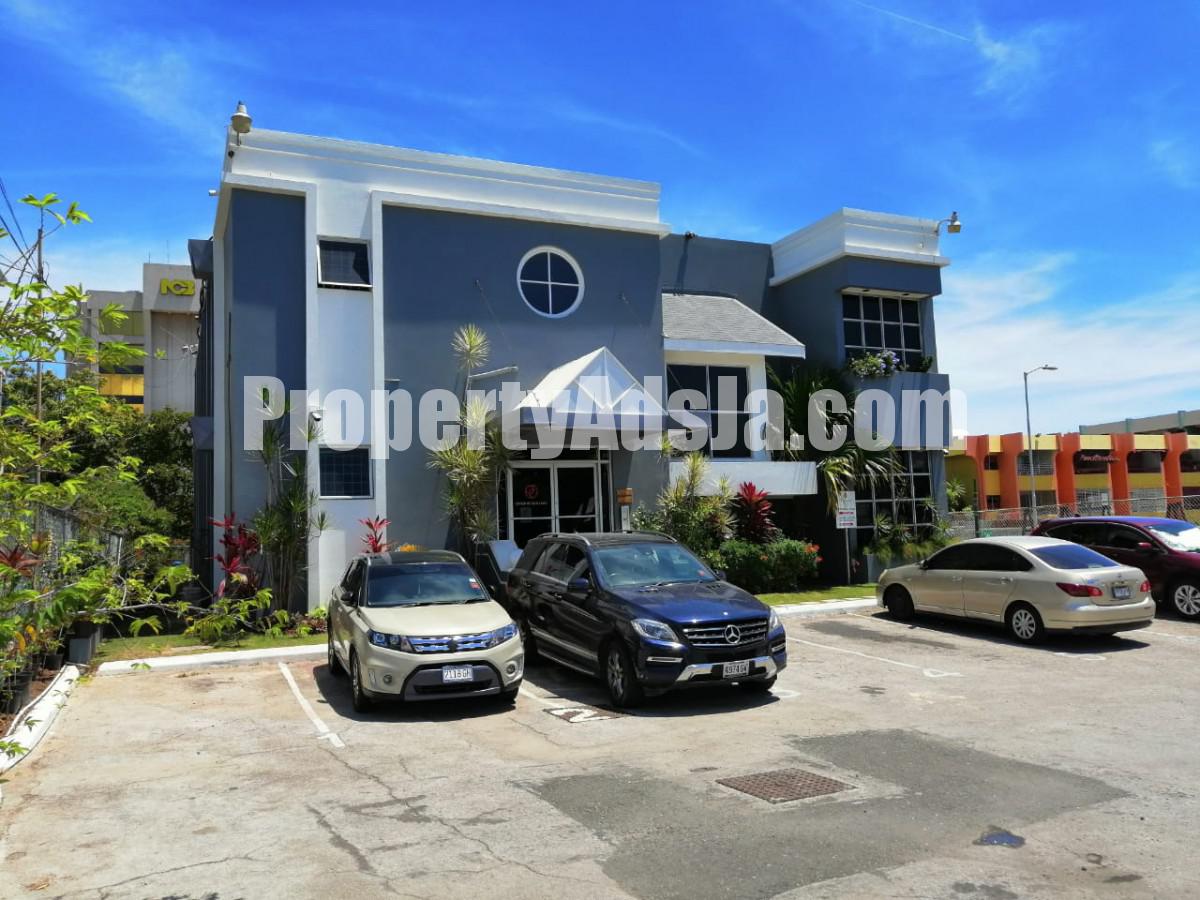 Commercial building For Rent in New Kingston, Kingston / St. Andrew