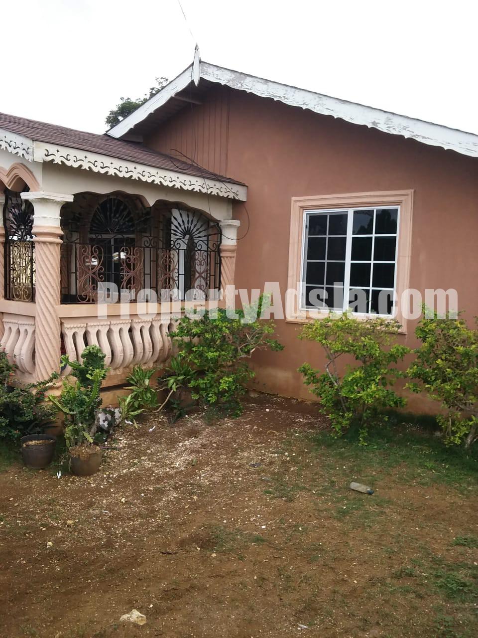House For Sale in montego bay, Trelawny Jamaica