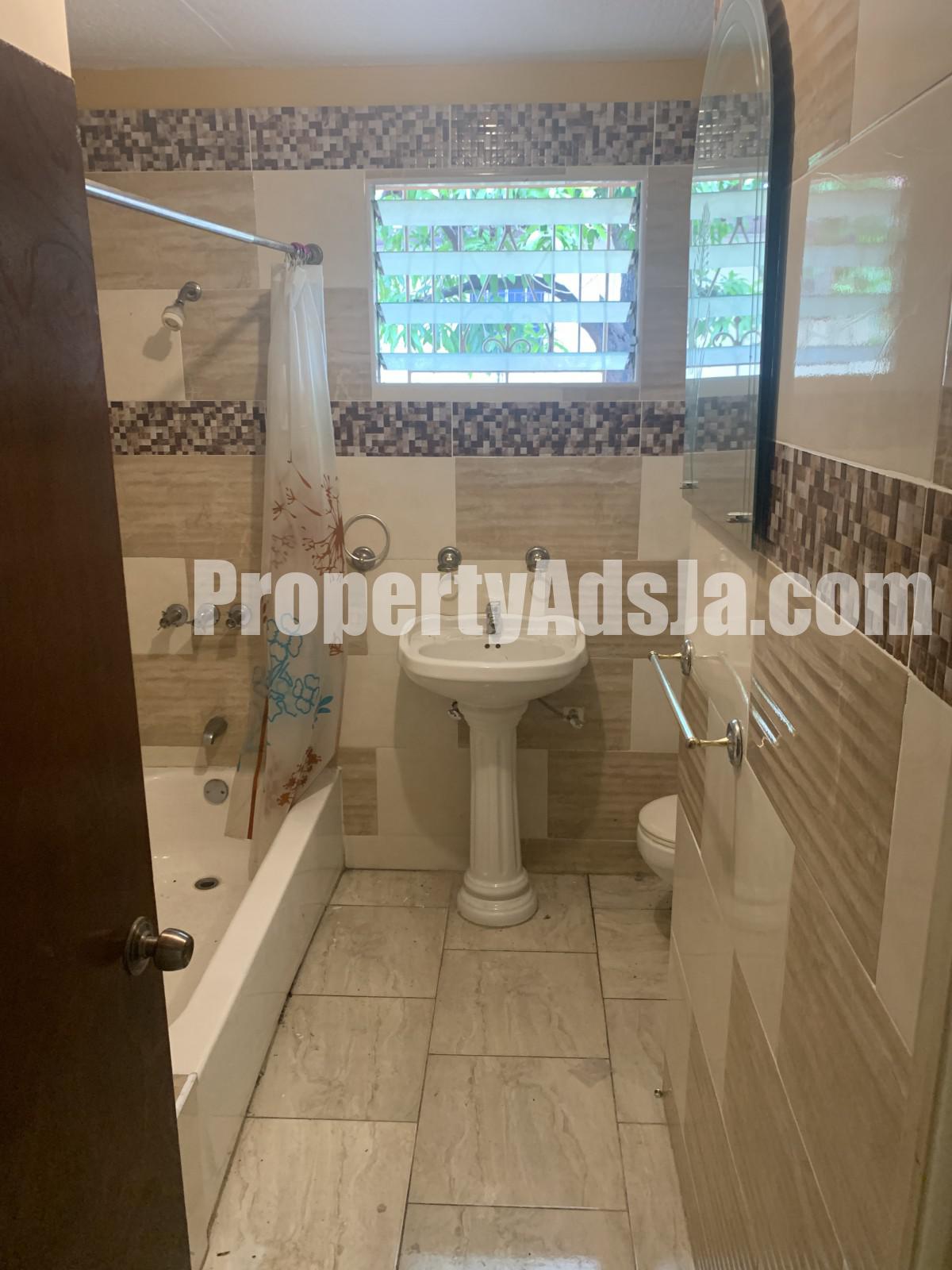 House For Rent in Red Hills Road, Kingston / St. Andrew Jamaica