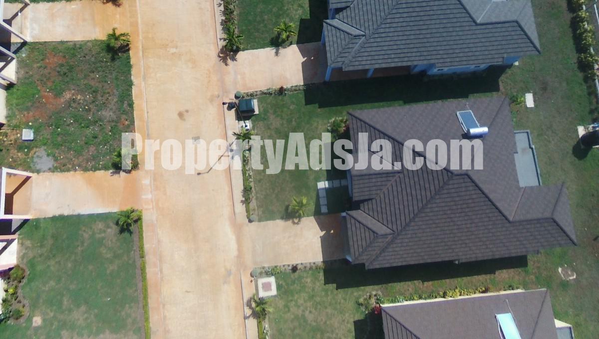 House For Sale in Gates of Edgehill, St. Mary Jamaica