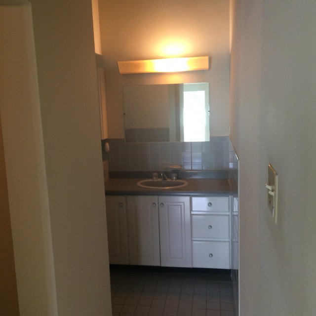 Townhouse For Rent in AYLSHAM SHORTWOOD RD, Kingston / St. Andrew