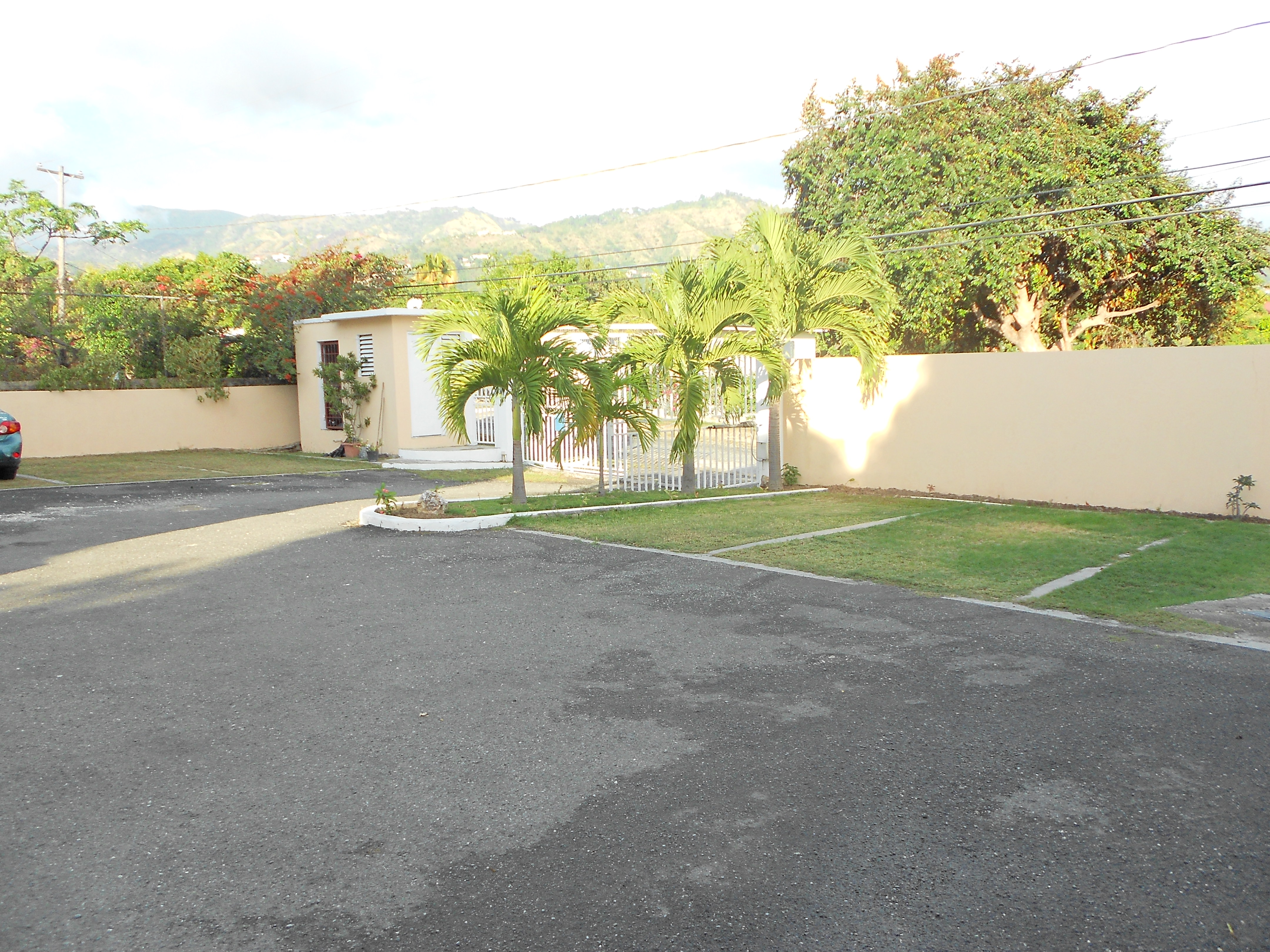 Apartment For Rent in Barbican, Kingston / St. Andrew Jamaica