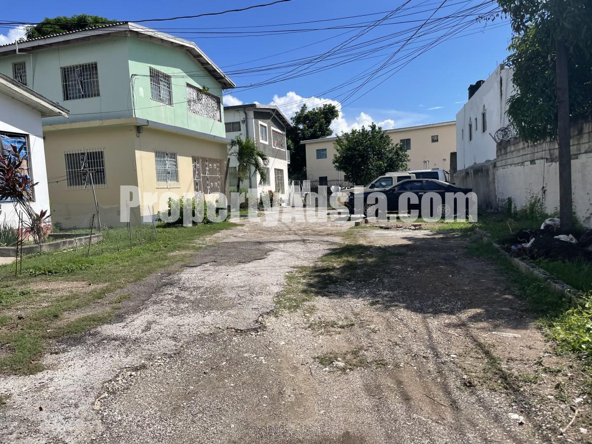 Apartment For Sale in Kingston 19, Kingston / St. Andrew Jamaica