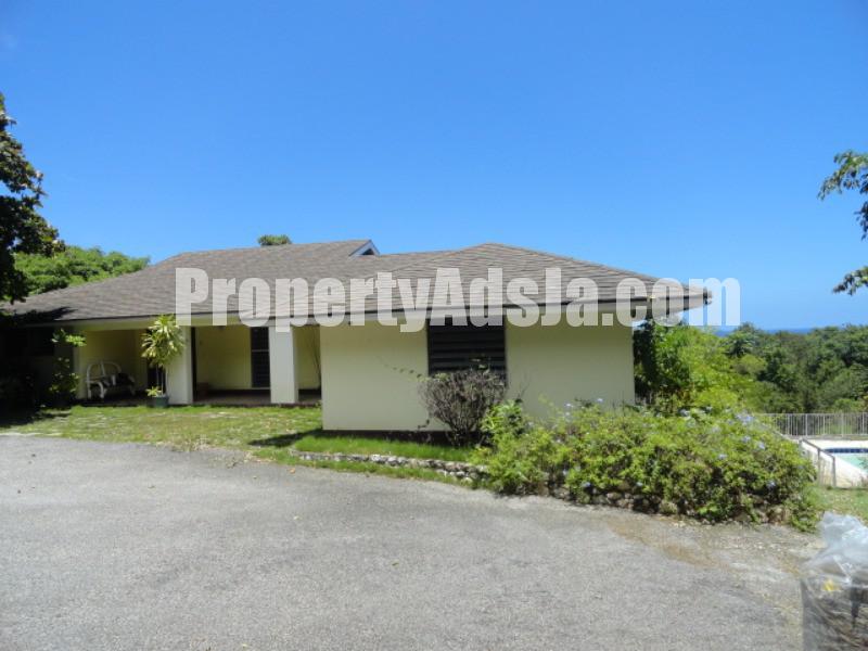 House For Rent in montego bay, St. James Jamaica