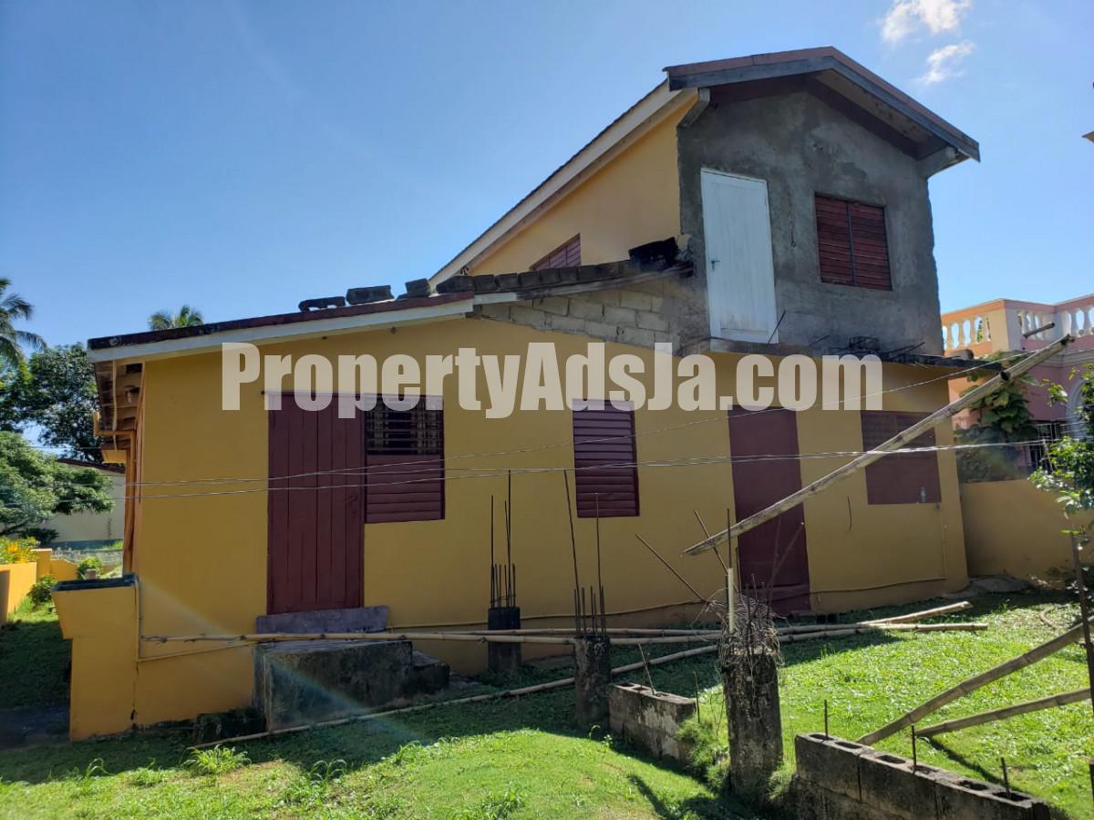 House For Sale in Charlemont Housing Scheme, St. Catherine Jamaica