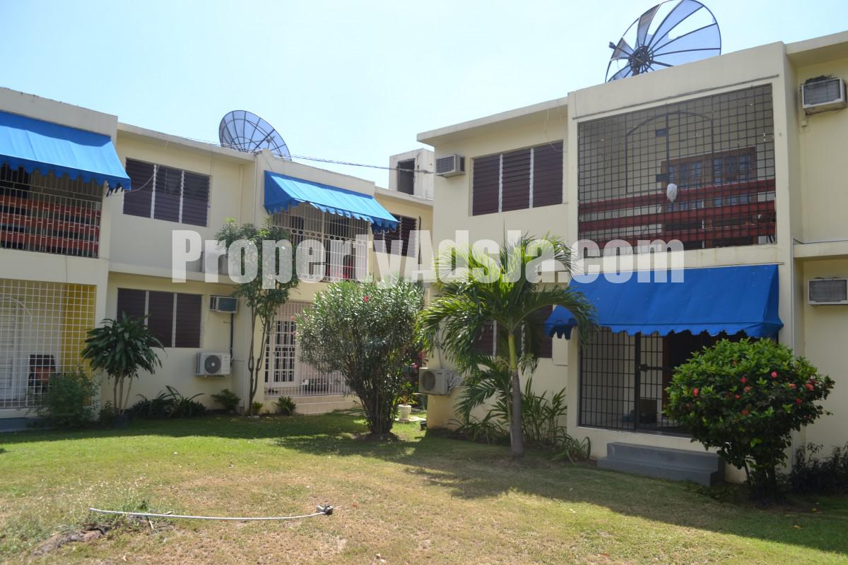 Apartment For Sale in Close proximity to Devon House and New Kingston
