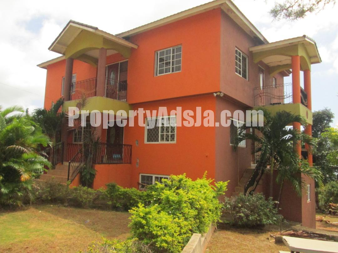 House For Sale in Red Hills, Kingston / St. Andrew Jamaica