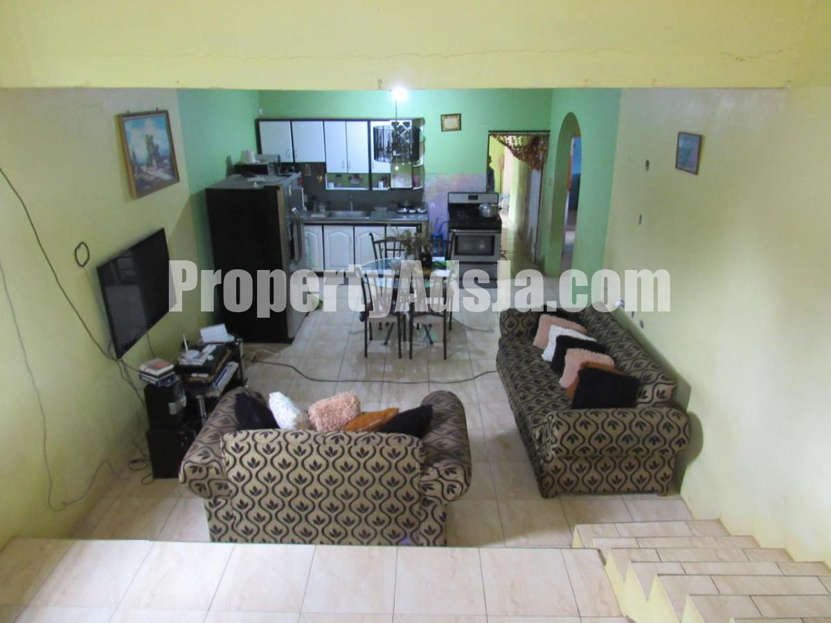 House For Sale in Linstead, St. Catherine Jamaica
