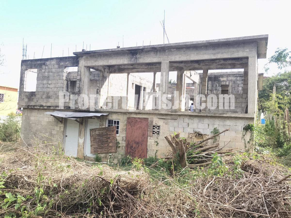 House For Sale in BLACK RIVER, St. Elizabeth Jamaica