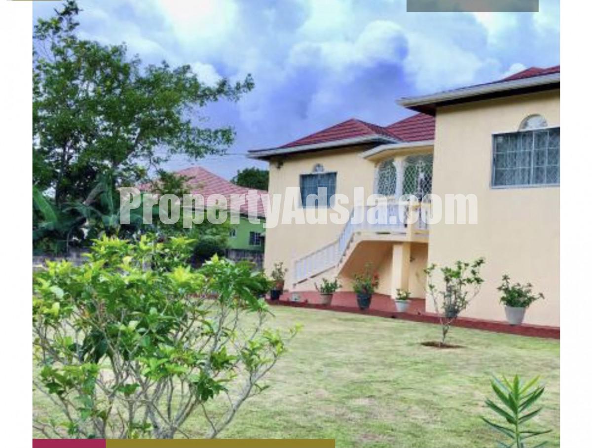 House For Rent in Mandeville, Manchester Jamaica