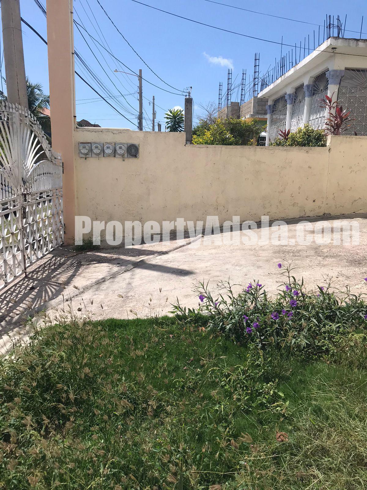 House For Sale in Sydenham Villa, St. Catherine Jamaica